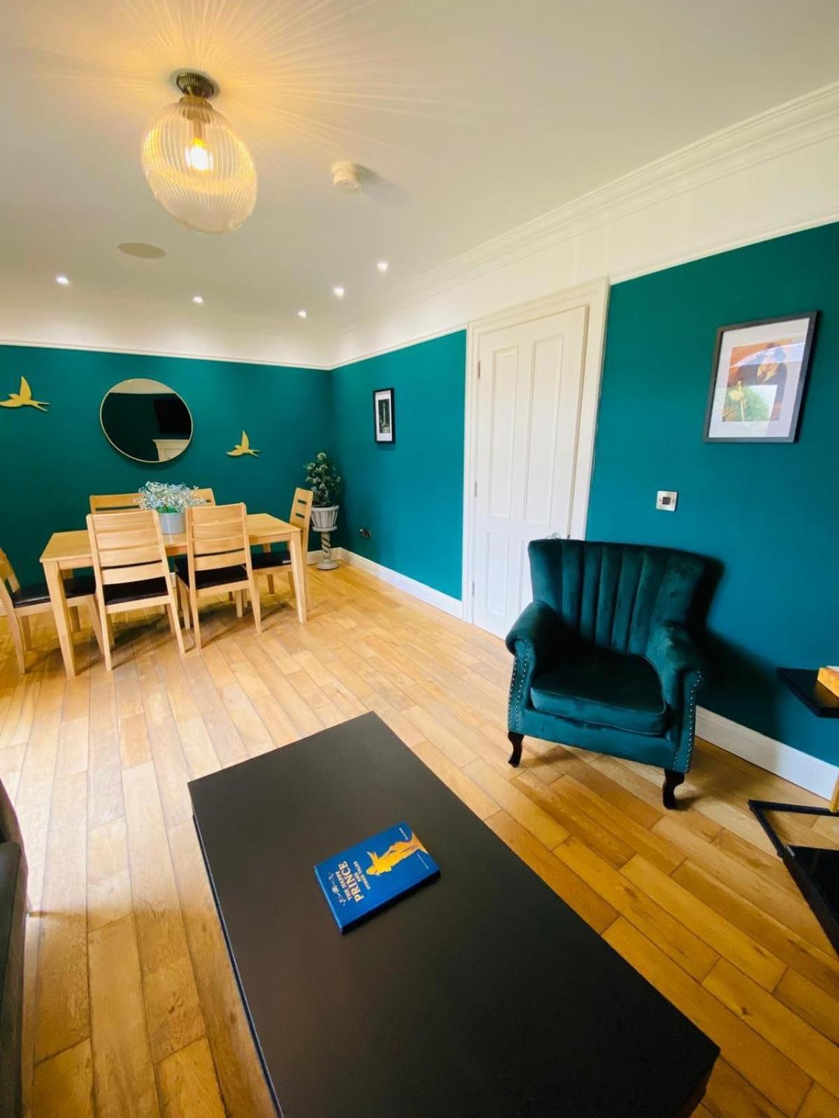 Ferienwohnung Escape Ordinary At Castle Hume Enniskillen Exterior foto