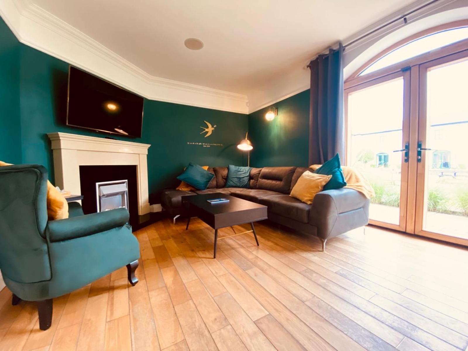 Ferienwohnung Escape Ordinary At Castle Hume Enniskillen Exterior foto